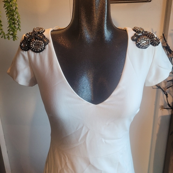 Zara Trafaluc white short sleeve dress S - Picture 2 of 9